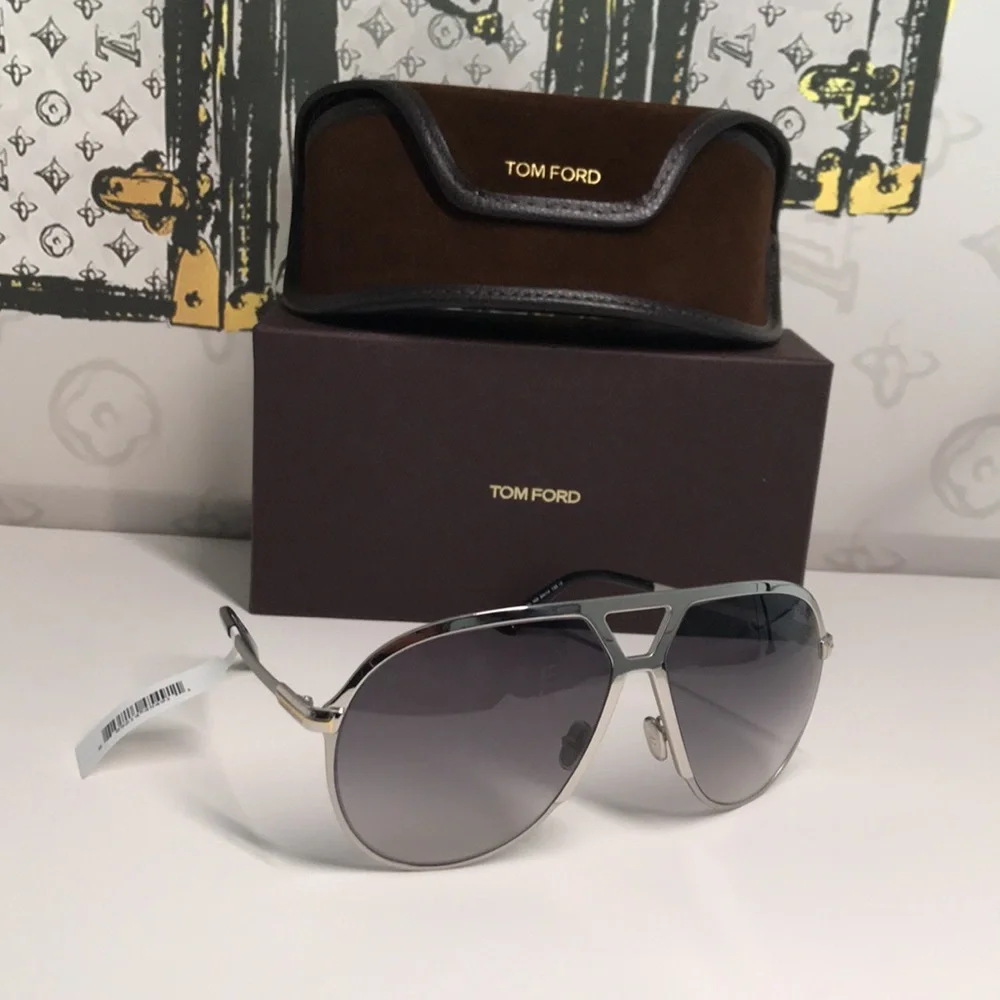 NEW AUTHENTIC Tom Ford Silver Aviator Sunglasses TF1060 16B